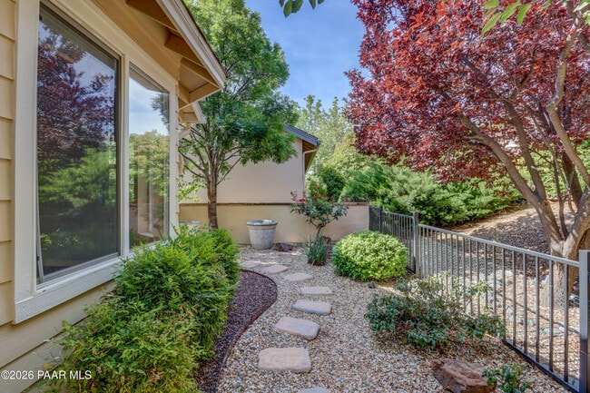 Building Photo - 1681 St Andrews Way