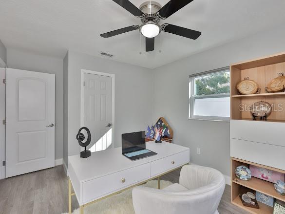 Building Photo - 6206 S Adelia Ave