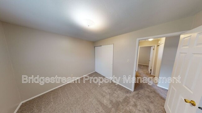 Building Photo - 5444 Misty Ln
