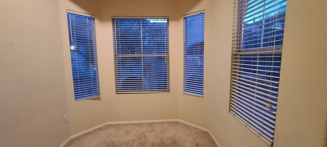 Building Photo - Chateau Versailles