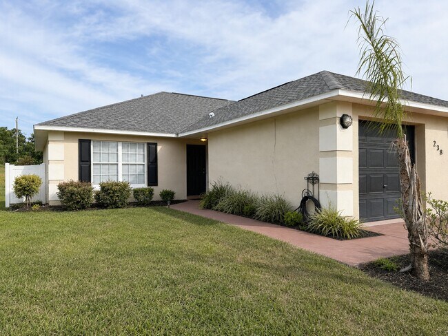 Building Photo - 238 Ridgecrest Loop