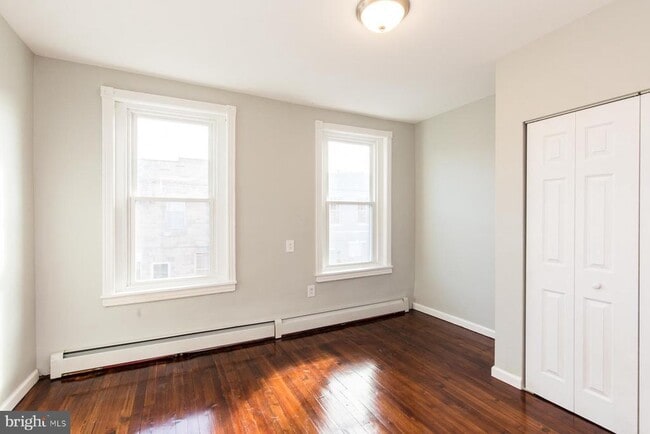 Building Photo - 1510 S Dover St