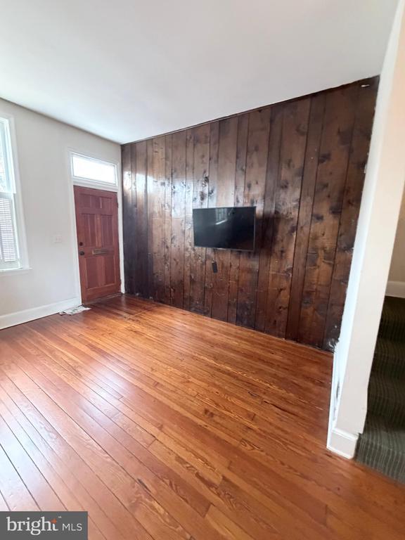 Building Photo - 1111 Duke St