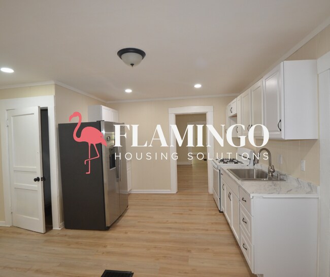 Building Photo - 132 Haynes St