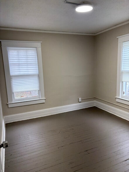 Building Photo - 279 Emerson St