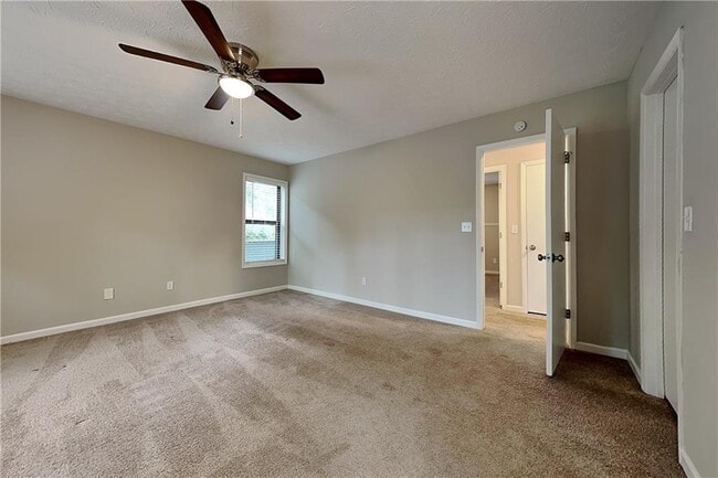Building Photo - 5142 Manitou Way SW