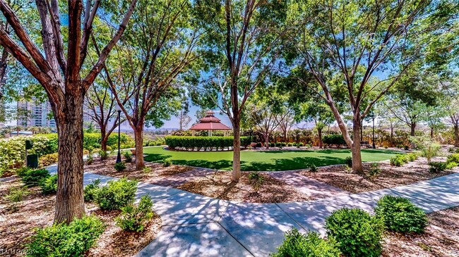 Building Photo - 348 Hanbury Manor Ln
