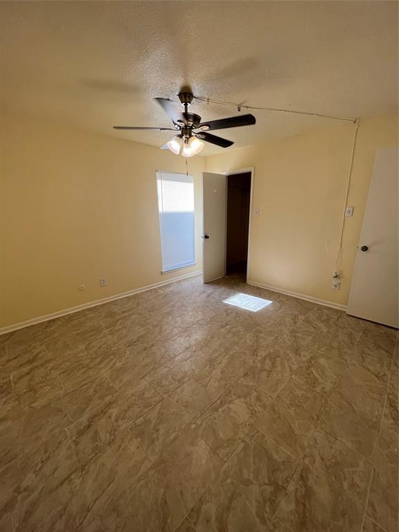 Building Photo - 9000 Bissonnet St