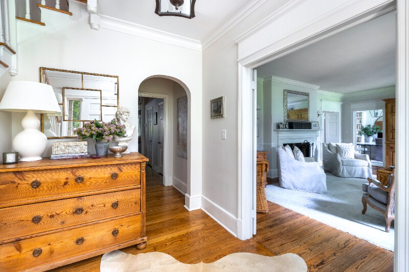 Building Photo - 13 Swan Lake Dr