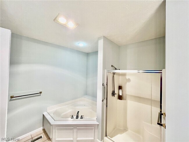 Building Photo - 2477 Crimson Dr