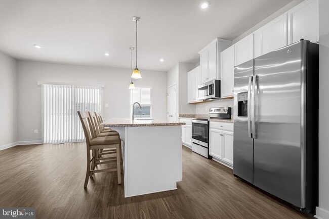 Building Photo - 148 Fletcher Cir
