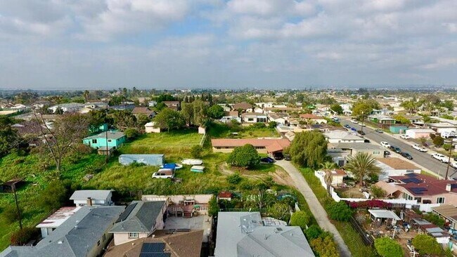 Building Photo - 2020 Euclid Ave