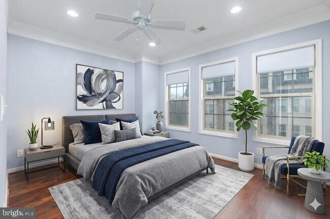 Building Photo - 704 Quayside Ct