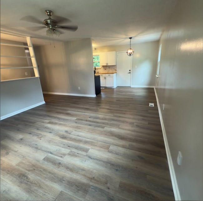 Building Photo - 6343 Cadbury Dr NW