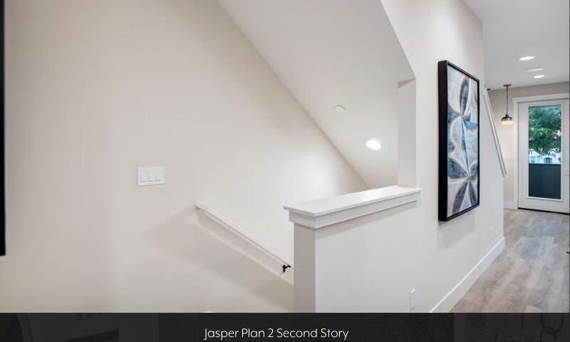 Building Photo - 26 Nogales Ln