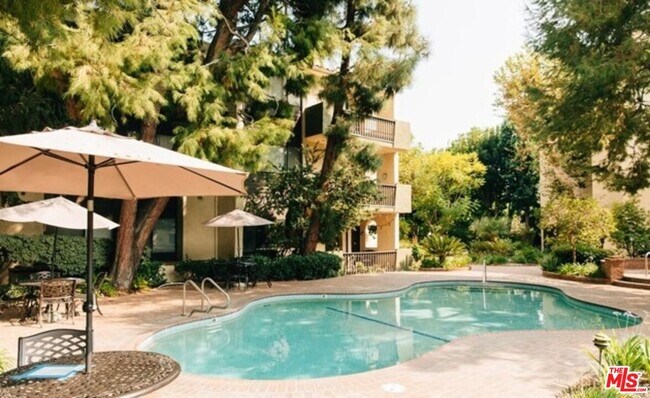 Building Photo - 497 E California Blvd