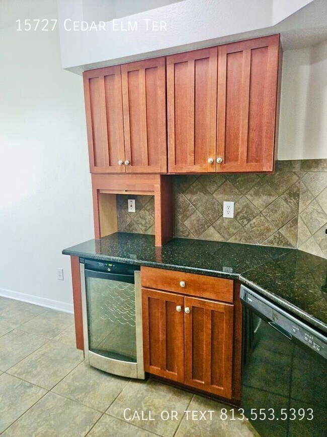 Building Photo - 15727 Cedar Elm Terrace