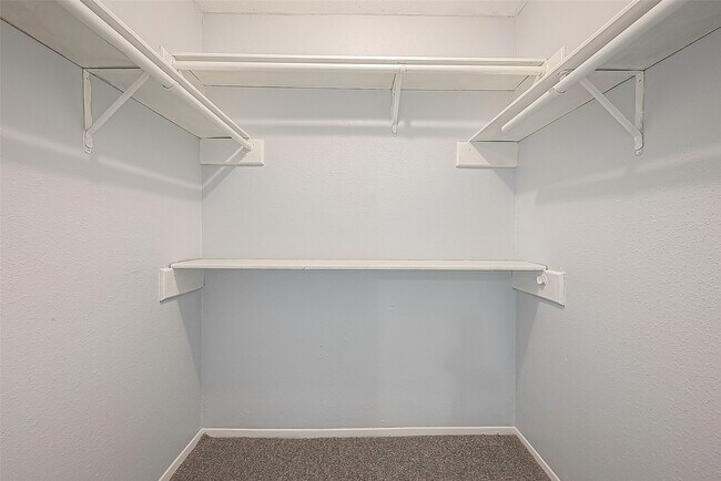 Building Photo - 9809 Richmond Ave.