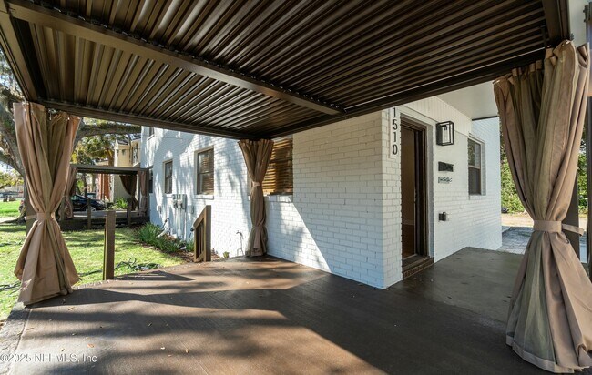Building Photo - 1510 Naldo Ave