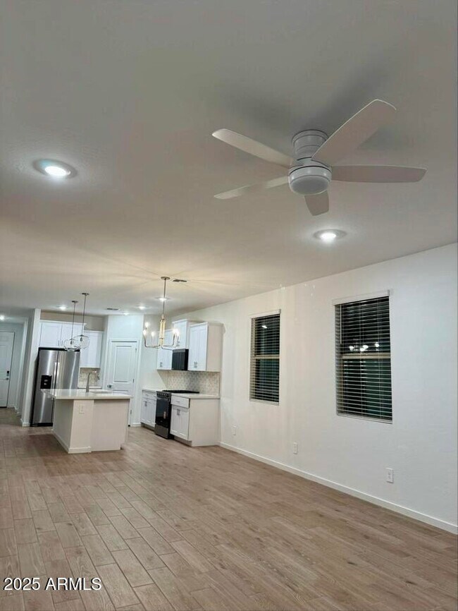 Building Photo - 15825 W Gray Fox Trl