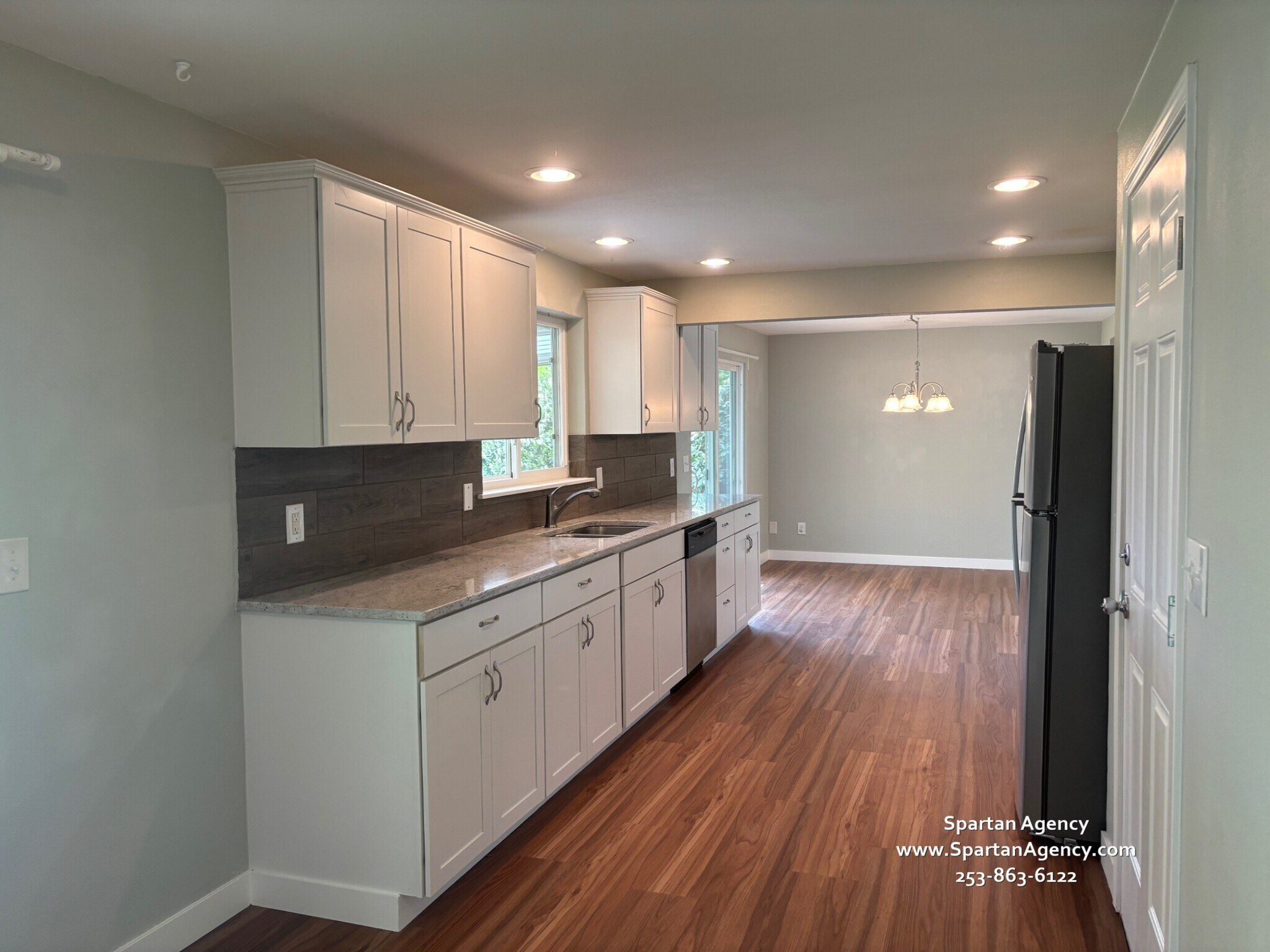 Building Photo - 1529 13th Ave NW