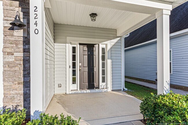 Building Photo - 2240 Mannington Dr