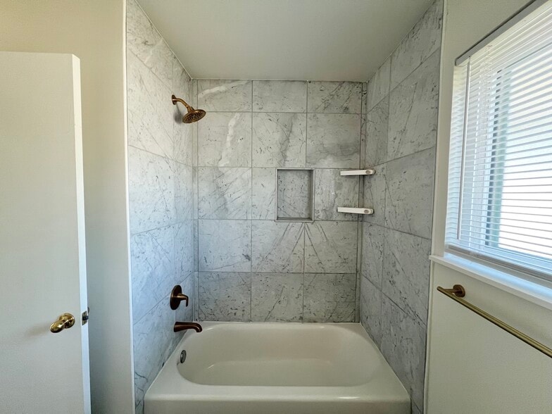 Bathroom Shower - 607 Zachary St