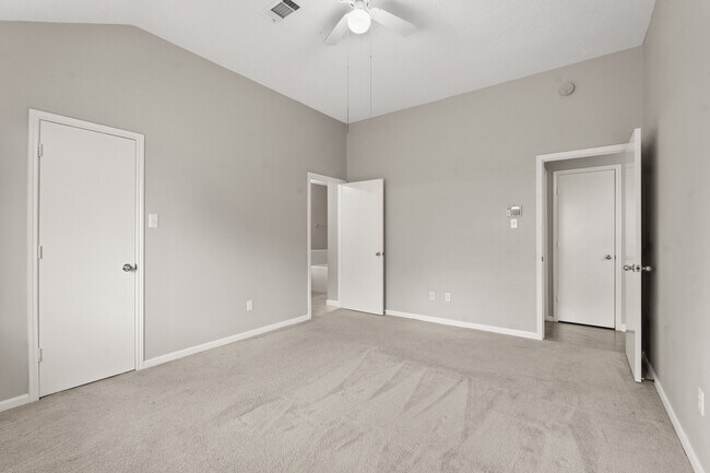 Building Photo - 21507 Bridgewater Pointe