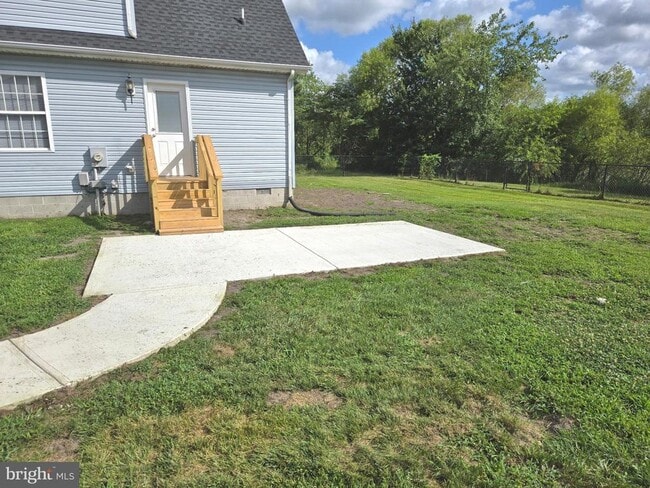 Building Photo - 110 Duck Creek Ln