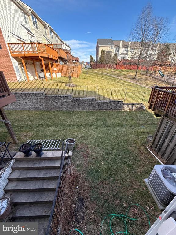 Building Photo - 8362 Millwood Dr