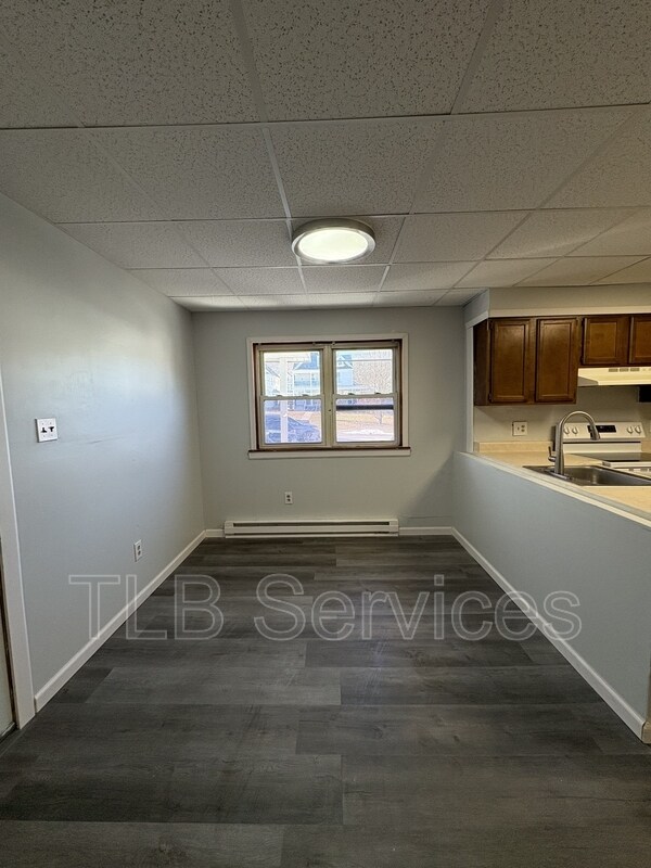 Building Photo - 563 Washington Ave