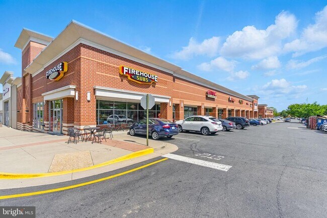 Building Photo - 505 Knollwood Ct