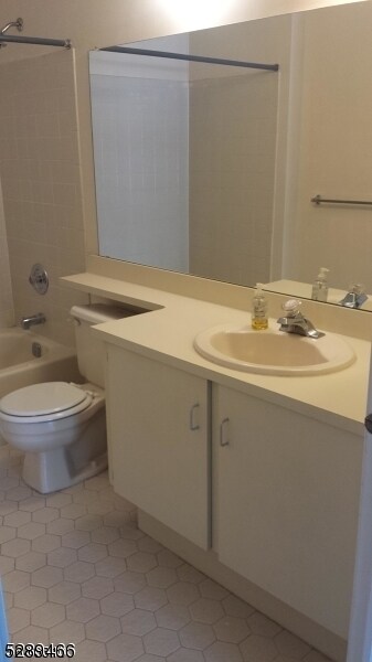 Building Photo - 297 English Pl