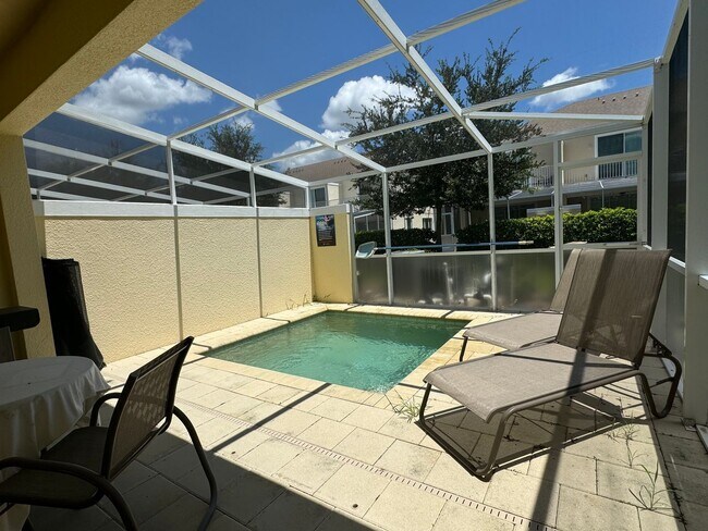 Building Photo - 1641 Retreat Cir