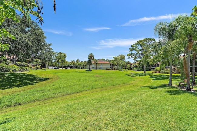 Building Photo - 6531 Chasewood Dr