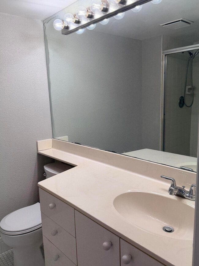 Building Photo - 14671 Bonaire Blvd