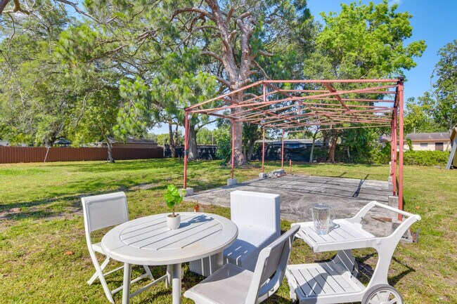 Building Photo - 16201 NW 39th Ct