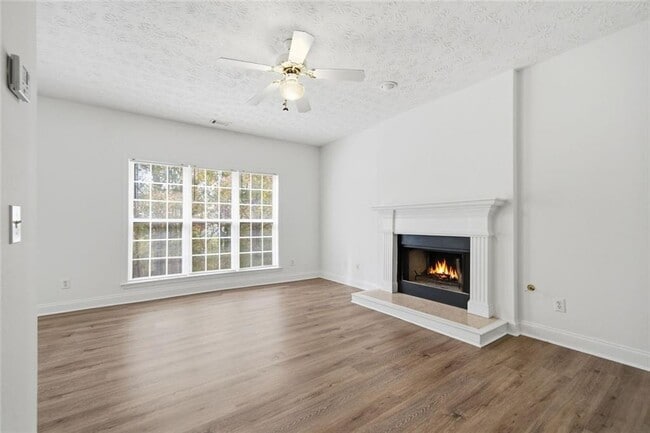 Building Photo - 2254 Caneridge Trail SW