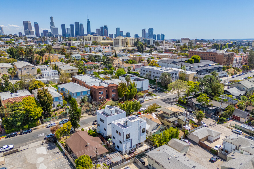 Building Photo - 121 S Coronado St