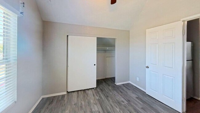 Building Photo - 17339 Akley St