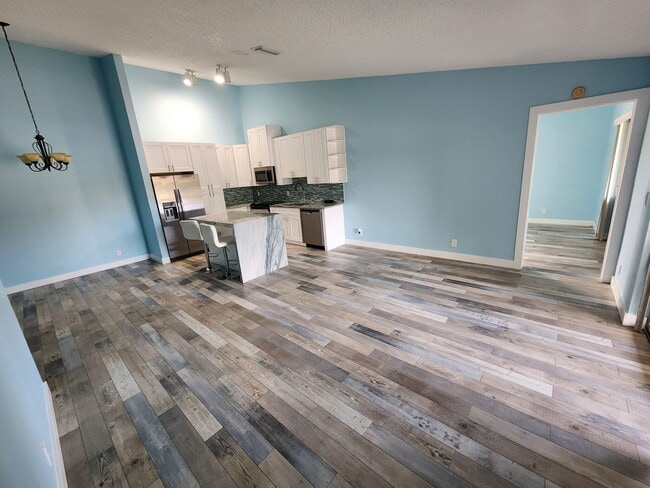 Building Photo - 6524 Chasewood Dr