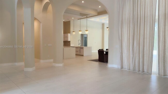 Building Photo - 12802 Grand Oaks Dr