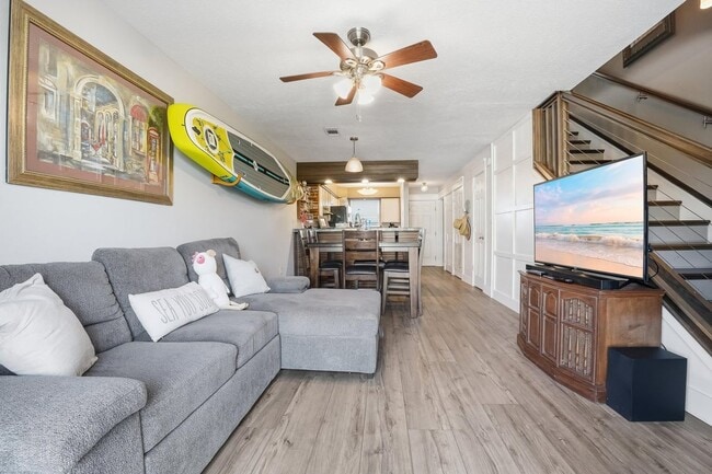 Building Photo - 330 Bluefish Dr