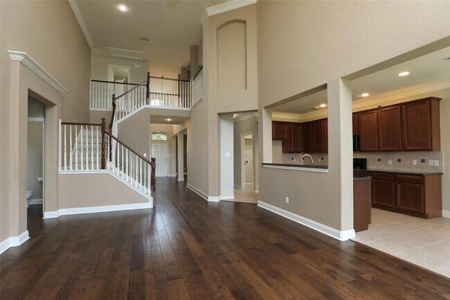 Building Photo - 9603 Red Rugosa Dr