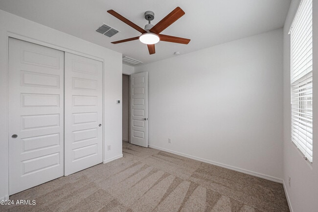 Building Photo - 8752 W Medlock Dr