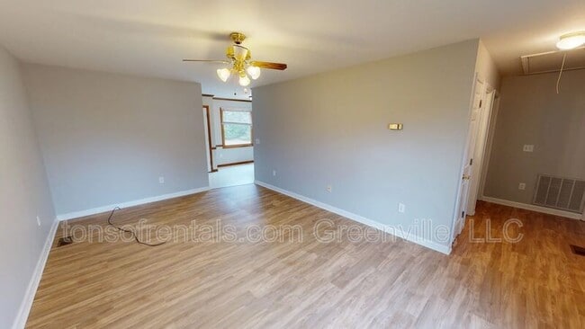 Building Photo - 5B Camino Ln