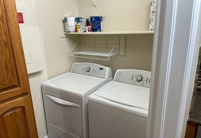 Building Photo - Beautiful 2bd/2ba Condo in West Greeley with Garage!