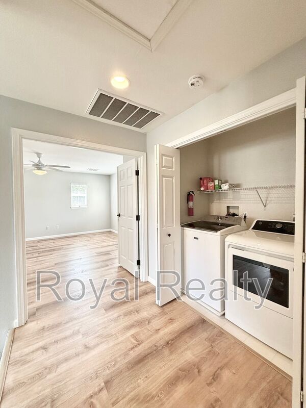 Building Photo - 580 Lunalilo Home Rd