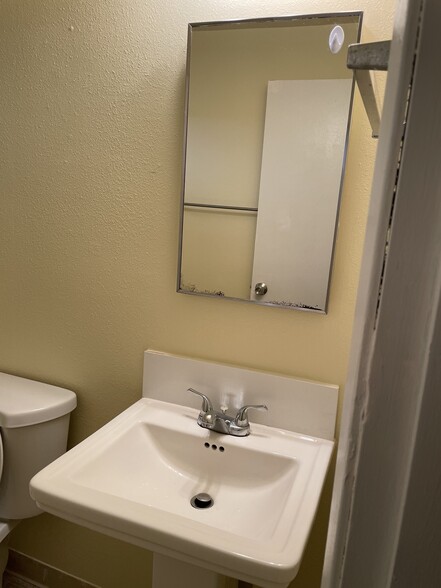 Bathroom - 115 Summit Ave N