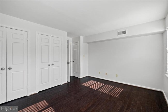 Building Photo - 601 Bashford Ln